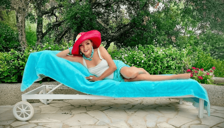 Джоан Коллинз