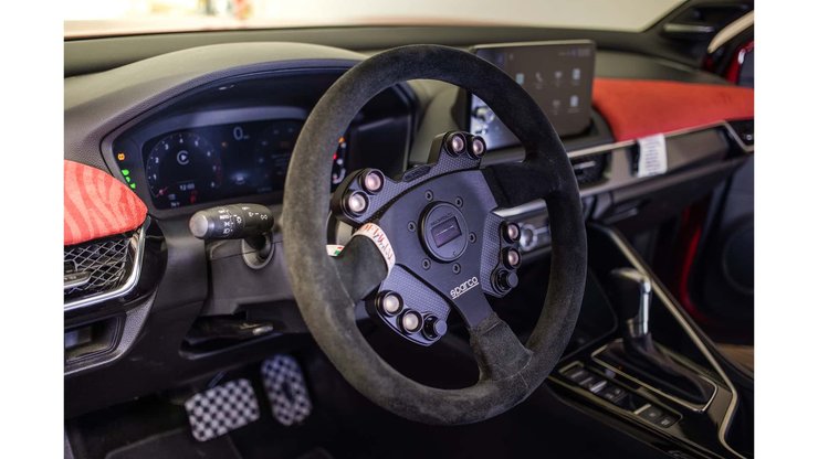 Авто 2026 Acura ADX CZ-77
