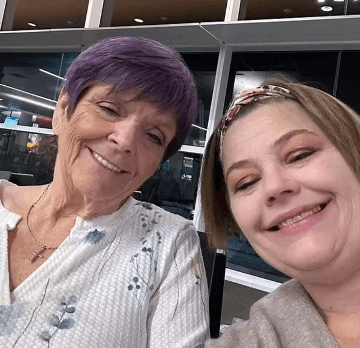 Сделали неправильную операцию, косметический туризм, грудные импланты, подтяжка кожи, рискованная операция, ошибка хирурга