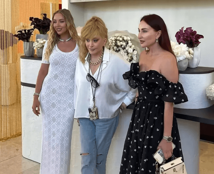 Алла Пугачова вийшла в світ на Кіпрі