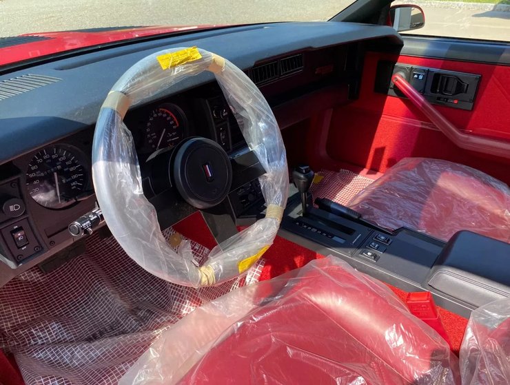 Chevrolet Camaro 1987, Chevrolet Camaro, Chevrolet Camaro IROC-Z, капсула времени