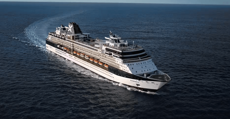 Круизный лайнер, круизное судно, корабль мечты, криз, работница круизного судна, роман на борту корабля, служебный роман, роман в круизе