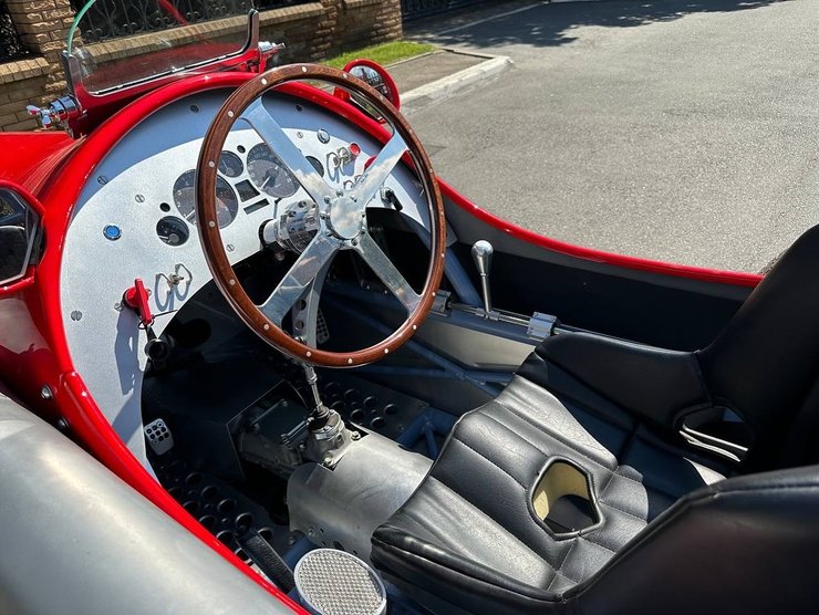 салон Alfa Romeo 159