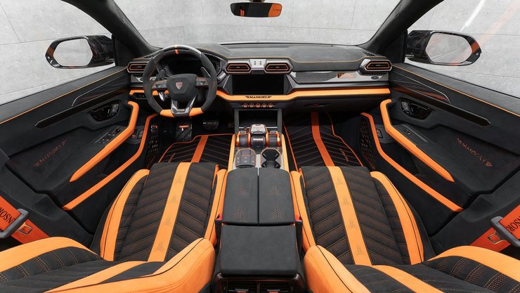 Салон Lamborghini Urus