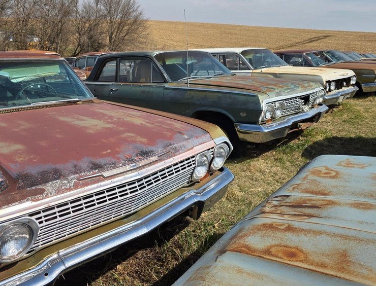 350 авто выставят на аукцион