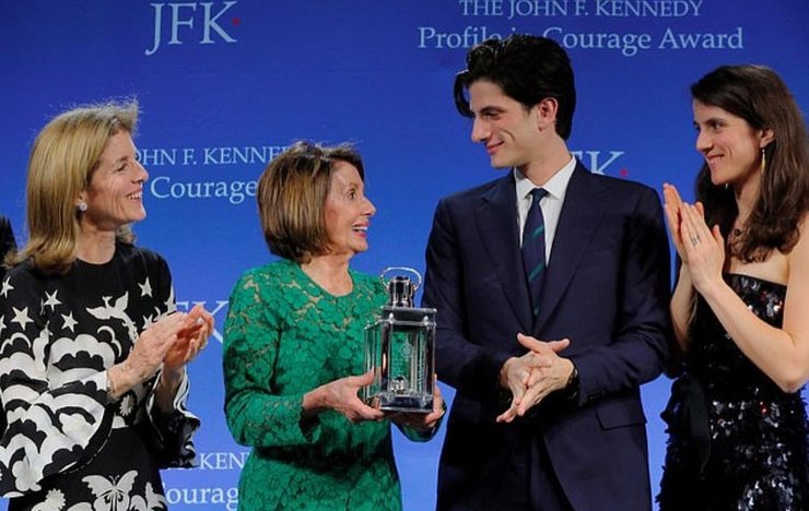 Джек Шлоссберг, Ненсі Пелосі