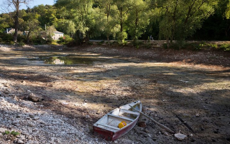 Крым, засуха, вода, высохшее озеро, водохранилище