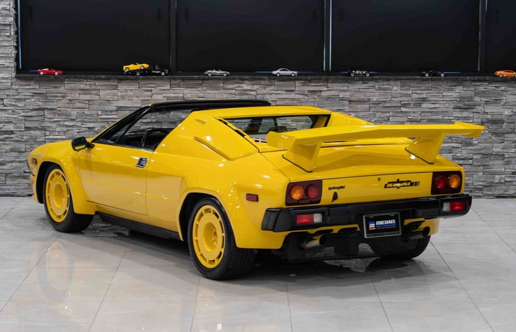 Ламборгини Джалпа