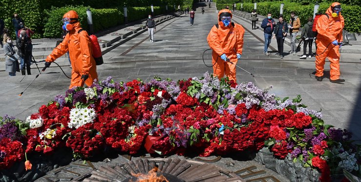 киев, день победы, парк славы, коронавирус, эпидемия, дезинфекция