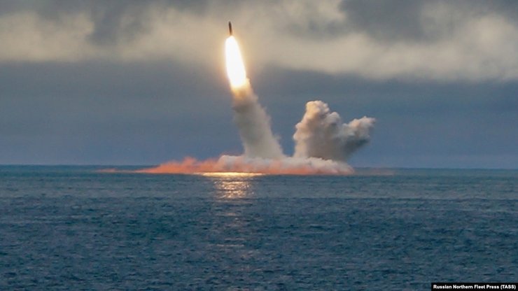 Пуск ракеты "Булава"