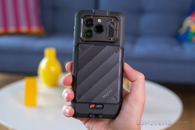 Задняя панель смартфона RugOne Xever 8