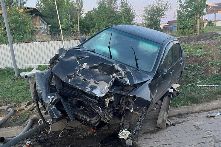 Авто после ДТП с военными в Константиновке после ДТП в Константиновке