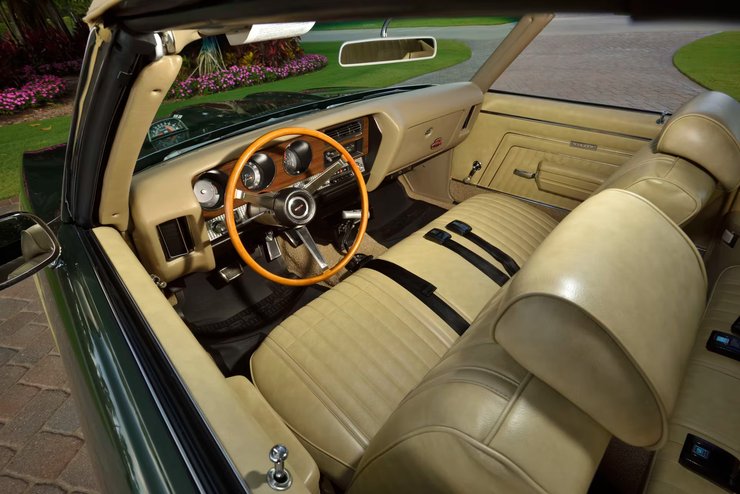 салон Pontiac GTO, Pontiac GTO 1970, Pontiac GTO the judge, капсула часу, кабріолет Pontiac GTO, спорткар Pontiac