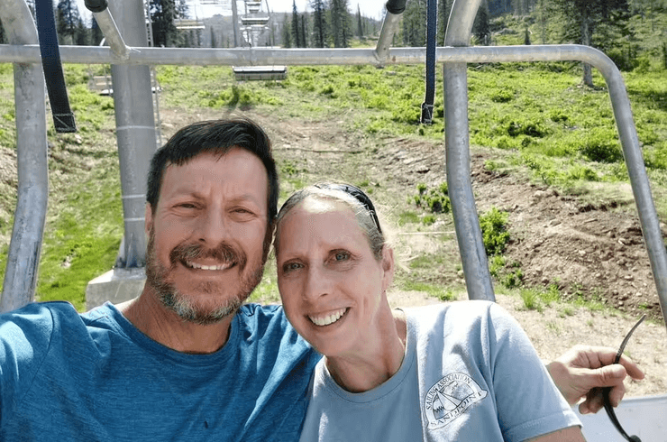 На Алясці 317 кілограмовий валун притиснув чоловіка обличчям донизу до холодного струмка