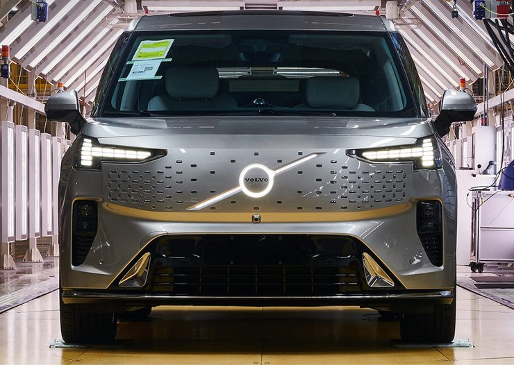 Volvo EM90, новый Volvo EM90, Volvo EM90 2024, электромобиль Volvo, минивэн Volvo