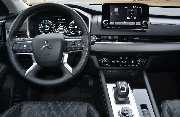 салон Mitsubishi Outlander, новый Mitsubishi Outlander, Mitsubishi Outlander 2024, кроссовер Mitsubishi