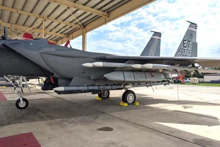 винищувач F-15EX