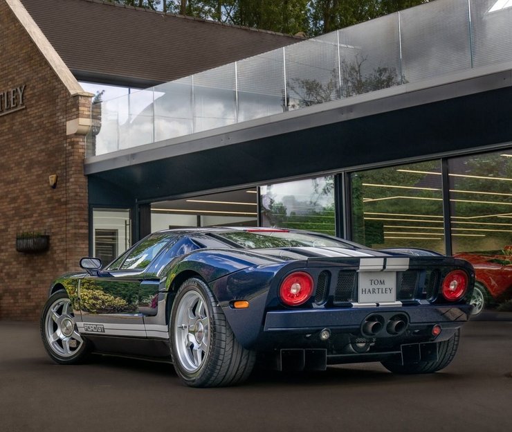 Ford GT