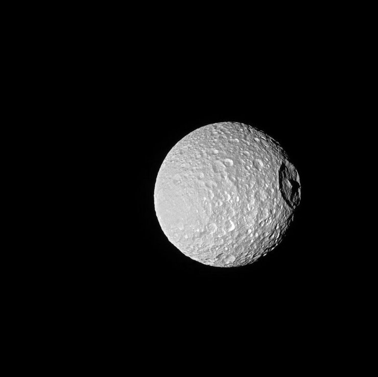 Спутник Сатурна Мимас