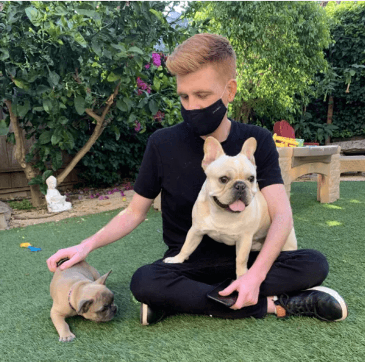 Майк Контилло и его псы