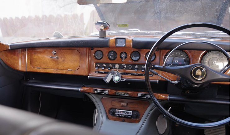 салон Jaguar Mark X