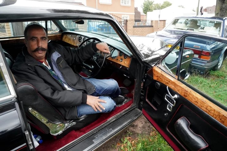 коллекция роскошных авто, коллекция авто, ретро-авто, парковка авто