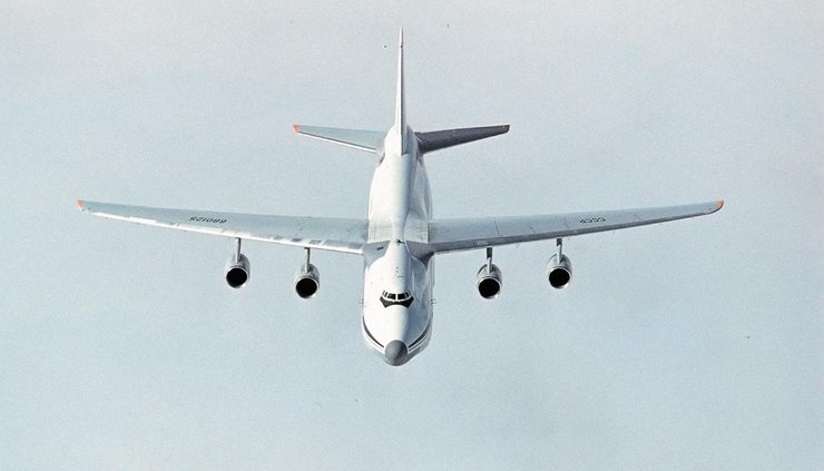 фото літака Ан-124 Руслан