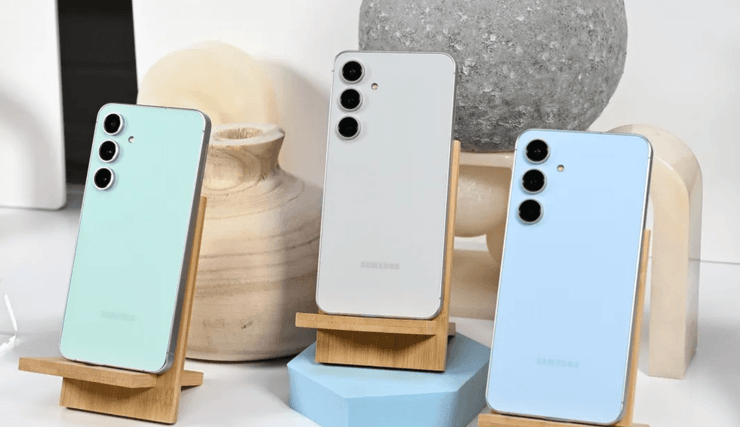 Смартфони Samsung Galaxy S24