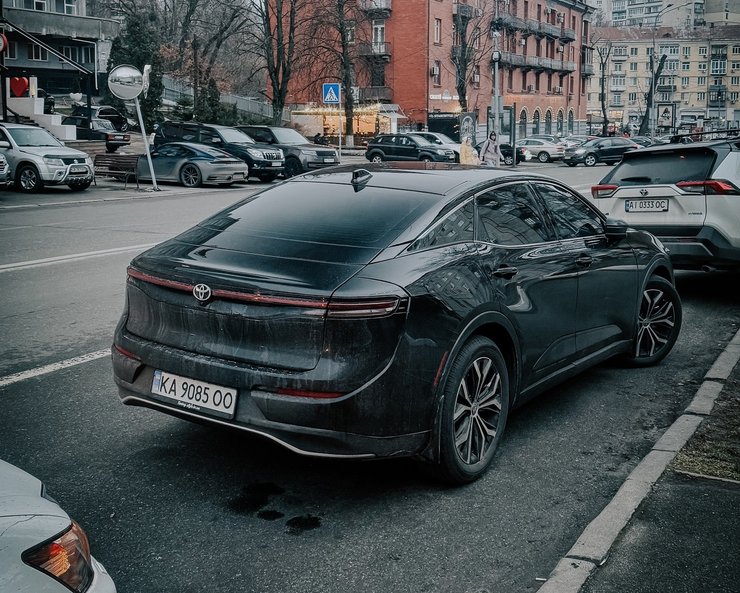 Toyota Crown 2023, Toyota Crown, новая Toyota Crown, седан Toyota Crown, седан Toyota Crown