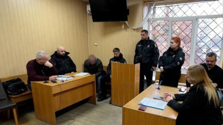 У Карлівці поліцейський збив двох 17-річних дівчат