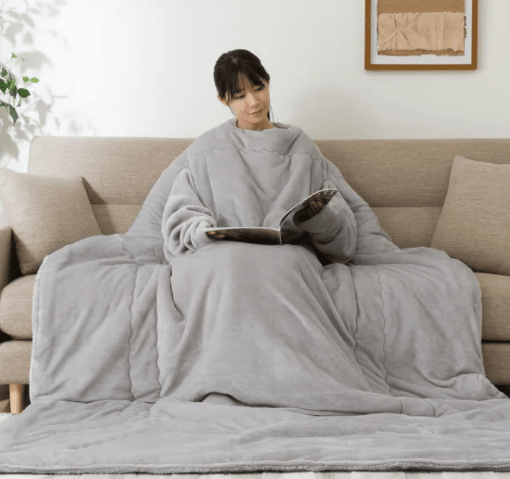 Одеяло, постельное белье, смартфон