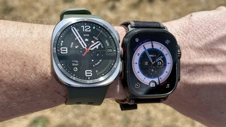 Galaxy Watch Ultra 2 и Apple Watch Ultra 2 Часы Galaxy Watch Ultra 2 и Apple Watch Ultra 2