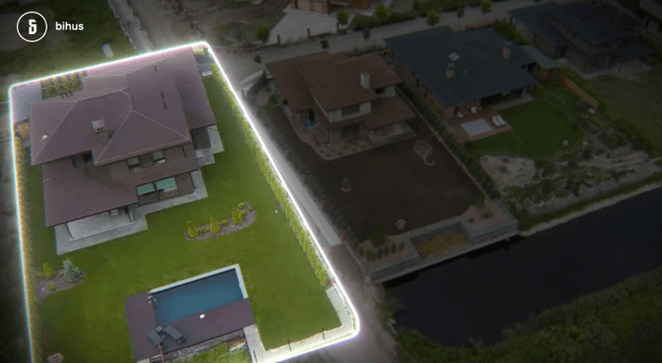 Александр Гуцуляк, Витаград, коттедж, имение