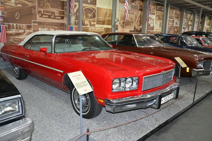 Chevrolet Impala 1973, Музей авто, киевский автомузей, колеса истории, музей колеса истории, музей колеса истории
