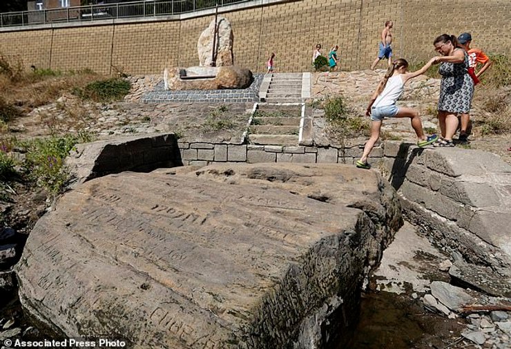 голодные камни