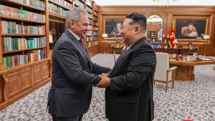 Сергей Шойгу и Ким Чен Ын