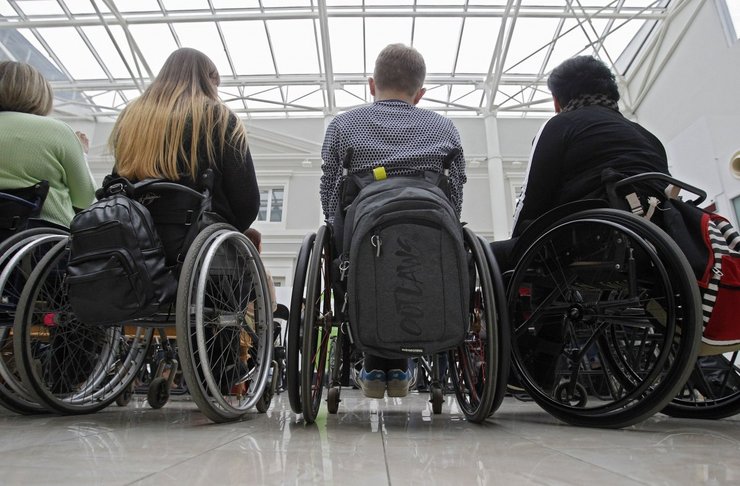 Проблемы с финансированием соцпомощи могут возникнуть уже в феврале, говорят специалисты