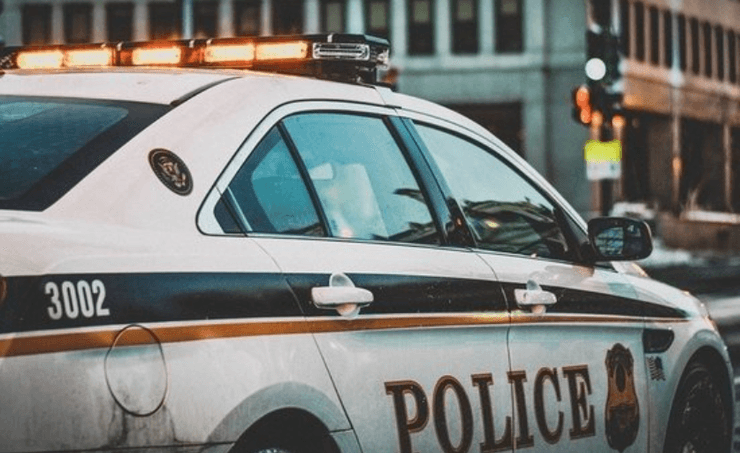 Полиция Канады, полиция, угон машины, совет от полиции, владельцы автомобилей, вламываются в дома, вор, грабитель