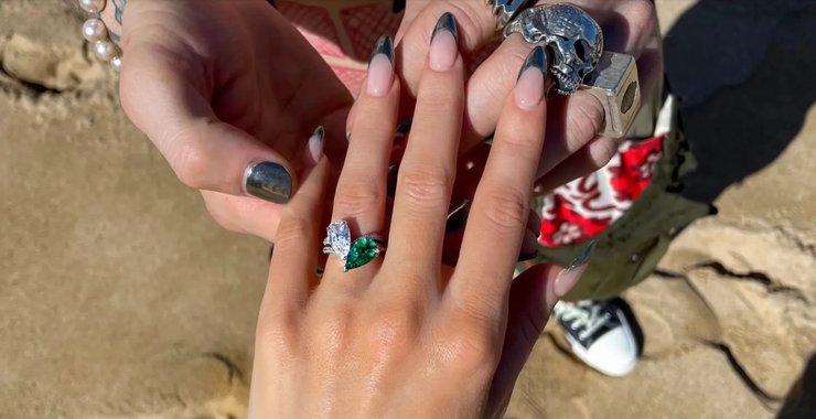 меган фокс, кольцо