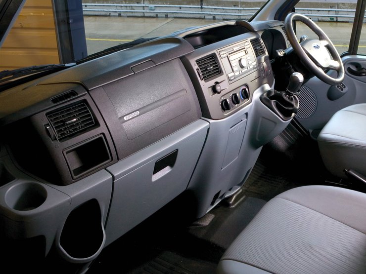 салон Ford Transit SportVan, Ford Transit 2010, фургон Ford