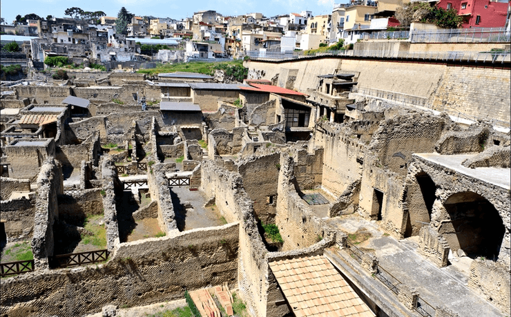 Геркуланум, древнеримский город, древнее здание, пережил извержение вулкана, Везувий, туристы, арестовали туриста, наследие UNESCO