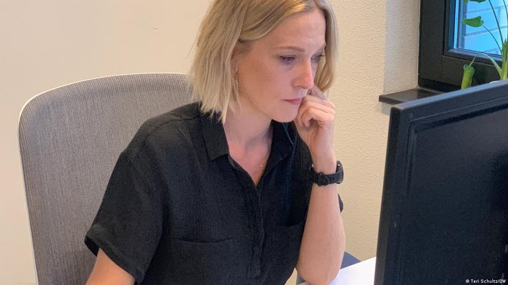 Кожен десятий біженець дистанційно працює на українську компанію