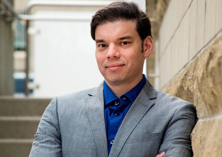 Микробиолог Джейсон Тетро рассказал, как бактерии размножаются в джакузи