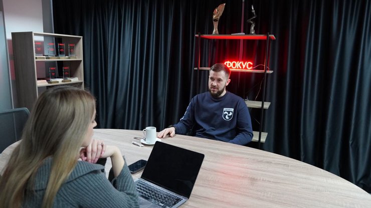 Кмитюк, Майкл, Тайфун