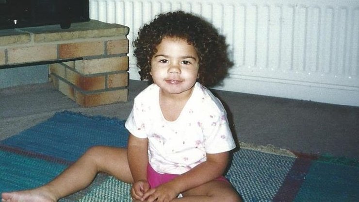 Кейра Белл в детстве