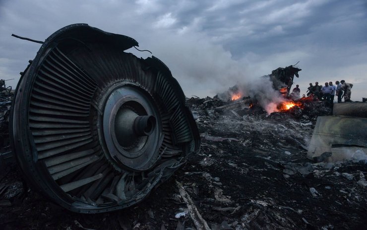 фото, крушение малазийского боинга на Донбассе