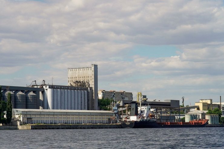 Херсонський порт не працює вже кілька місяців