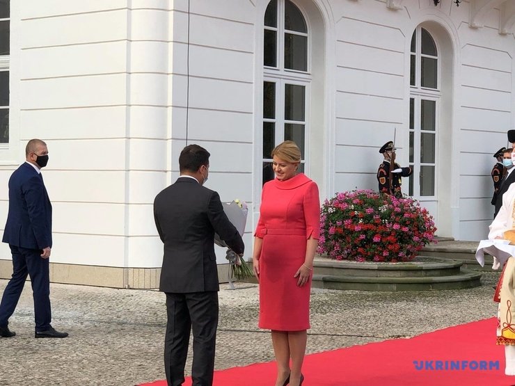 Зеленский встречается с президентом Словакии