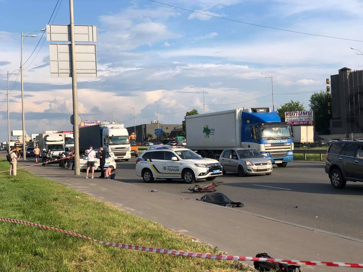 Толкнуть человека под колеса — это убийство, независимо от того, кого толкнули