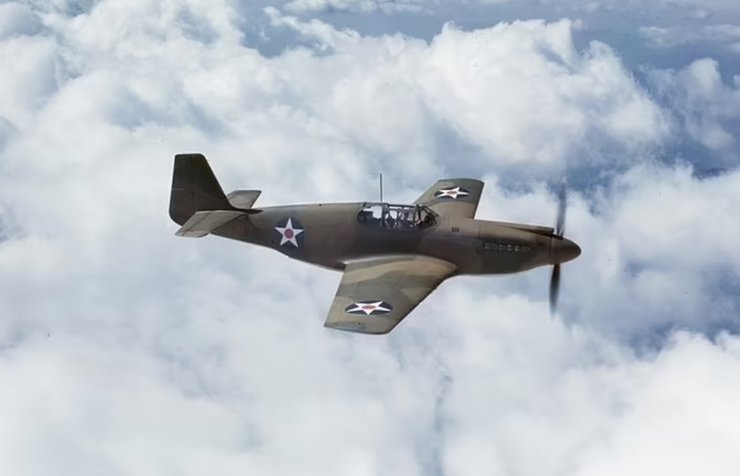 самолет P-51 "Мустанг"